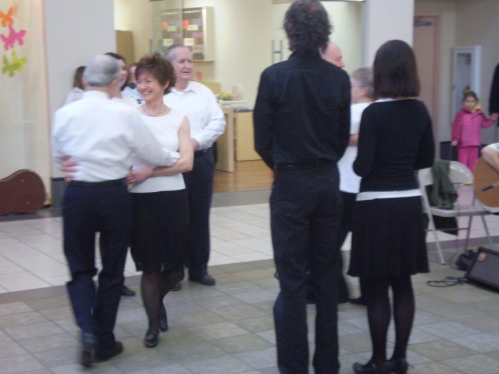 1919045_355377659519_241568_n